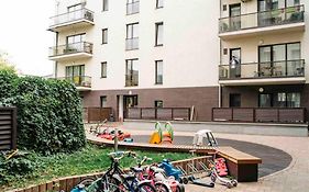 Vivando - Classy Studio E + Parking